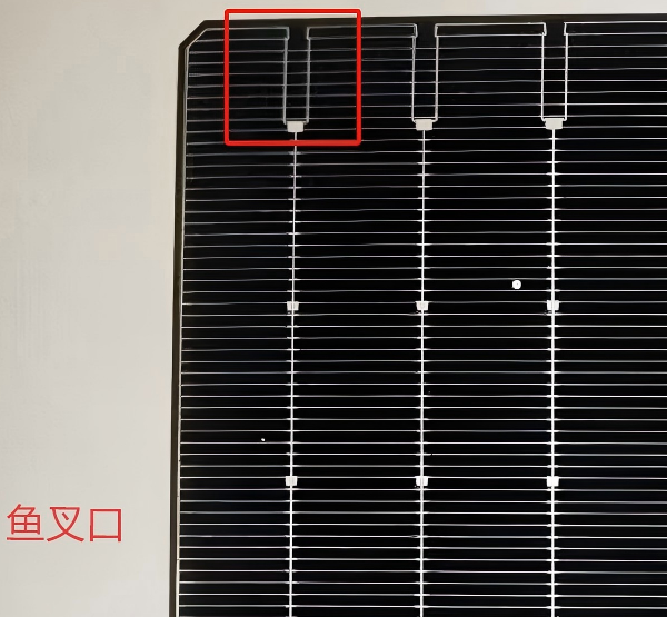 太阳能板上的银线和圆点是干什么的?插图3 太阳能板鱼叉口